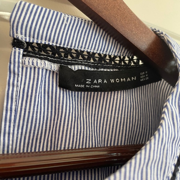 Zara eyelet flutter sleeve dress - Picture 4 of 4